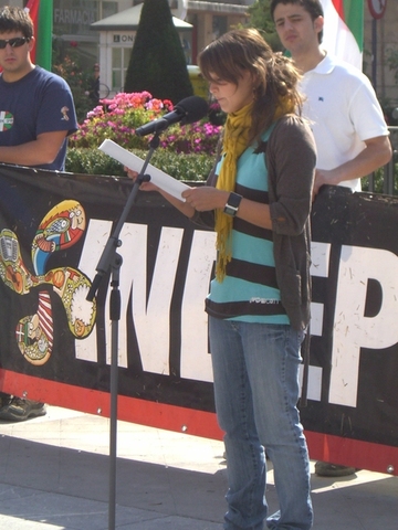 Argazkia: Garbi�e Saezek Trebinotarren erabakia defendatu zuen